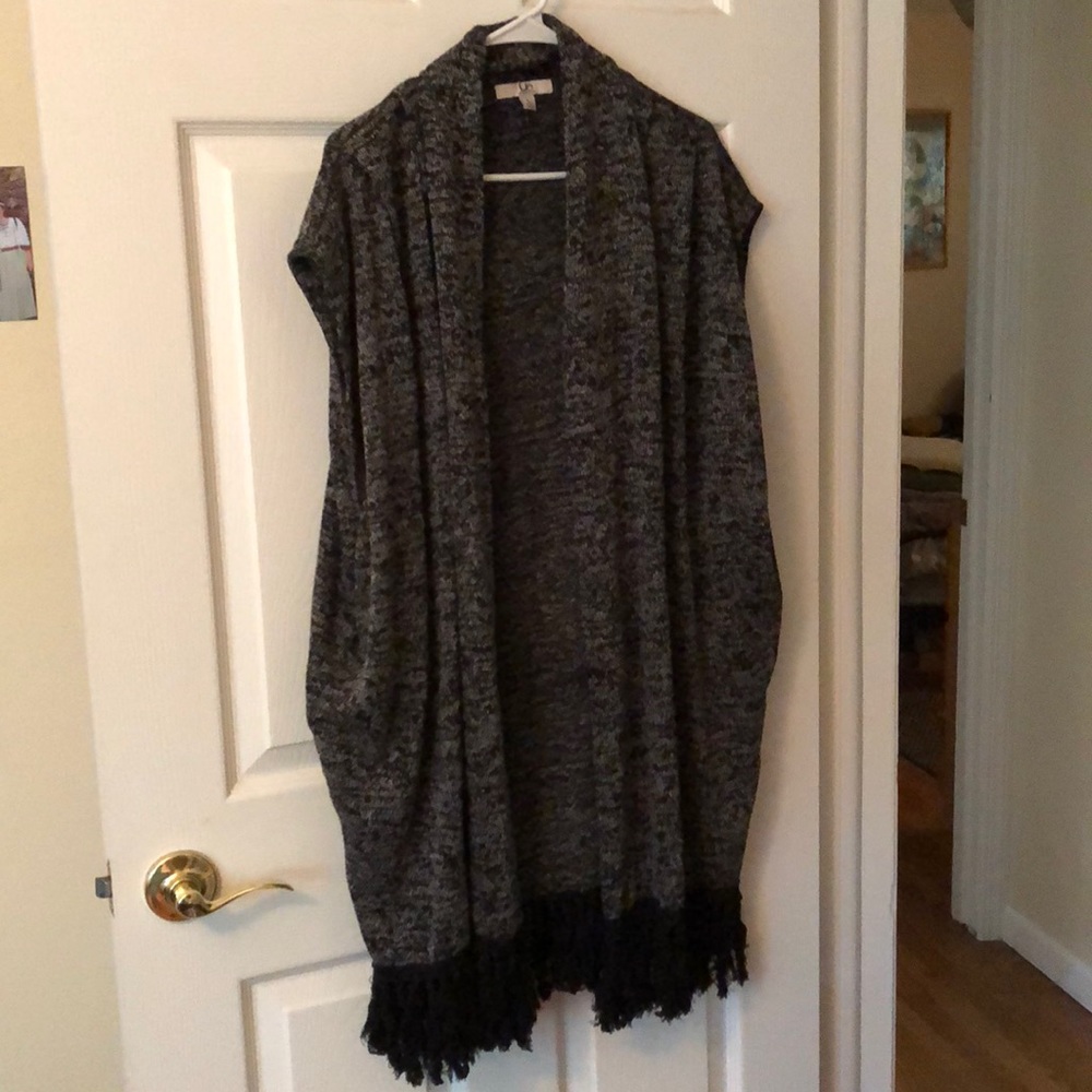 Grey cardigan